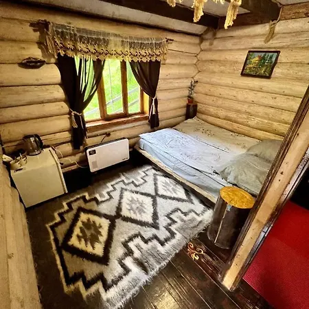 U Tsimborky Holiday home Synevyrs'ka Polyana