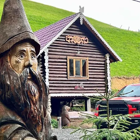 U Tsimborky Feriehus *